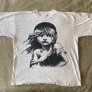 Les Miserables London Tee